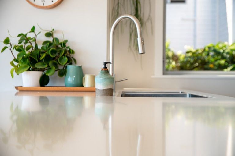 Photo of property in 15 Rangitane Street, Maupuia, Wellington, 6022