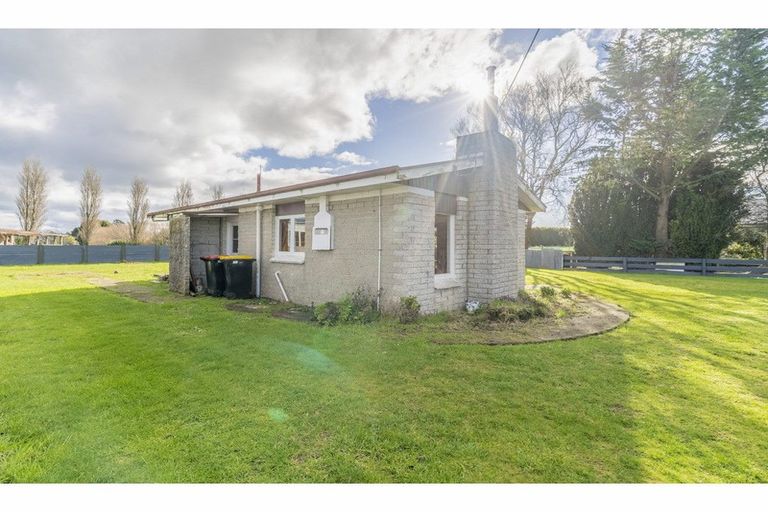 Photo of property in 98 Ryal Bush-wallacetown Road, Ryal Bush, Invercargill, 9876