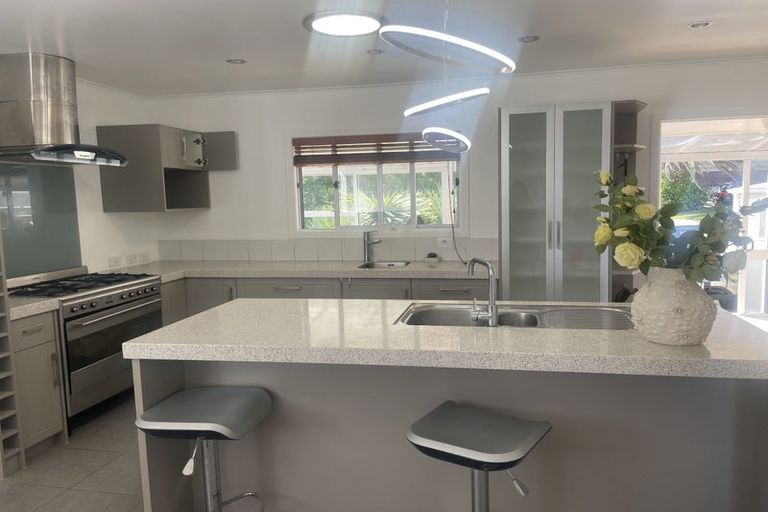 Photo of property in 24 Spencer Road, Pinehill, Auckland, 0632