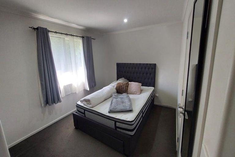 Photo of property in 19 Mcdermott Place, Halswell, Christchurch, 8025