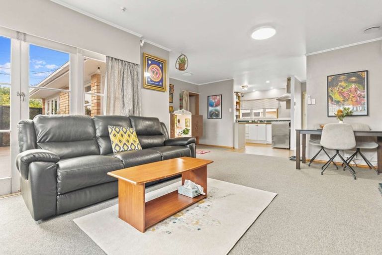 Photo of property in 25 Coleridge Drive, Enderley, Hamilton, 3214