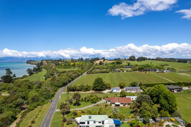 Photo of property in 18 Cliff Road, Tasman, Upper Moutere, 7173