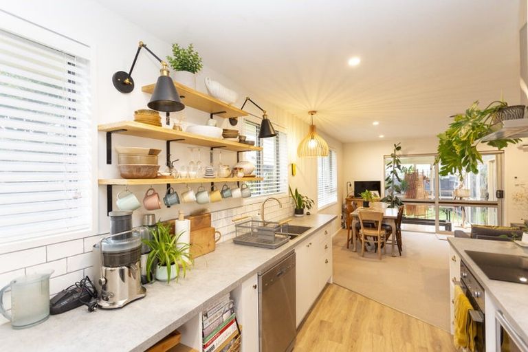 Photo of property in 2/177a Grimseys Road, Redwood, Christchurch, 8051