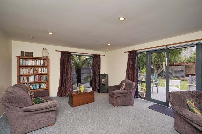 Photo of property in 40 Panckhurst Drive, Woodend, 7610