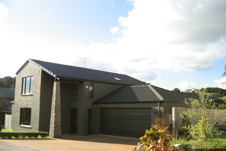 Photo of property in 156 Charles Prevost Drive, The Gardens, Auckland, 2105