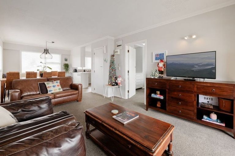 Photo of property in 1055 Papamoa Beach Road, Papamoa Beach, Papamoa, 3118