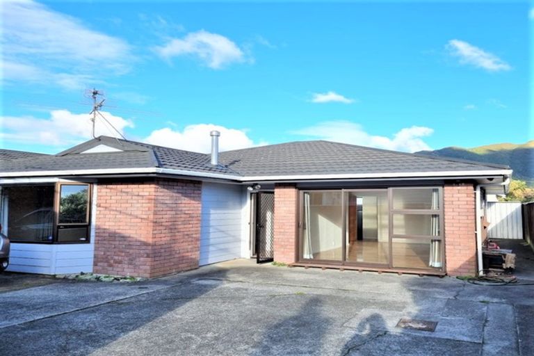 Photo of property in 71a Cambridge Terrace, Waterloo, Lower Hutt, 5011