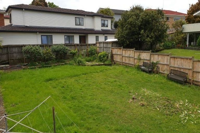 Photo of property in 2/197 Forrest Hill Road, Forrest Hill, Auckland, 0620