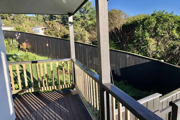 Photo of property in 15 Fenchurch Grove, Stokes Valley, Lower Hutt, 5019