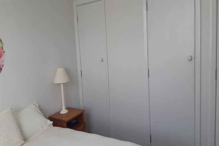 Photo of property in 390-392 Jackson Street, Petone, Lower Hutt, 5012