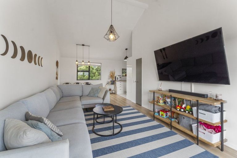 Photo of property in 7 Vera Lane, Paraparaumu, 5032