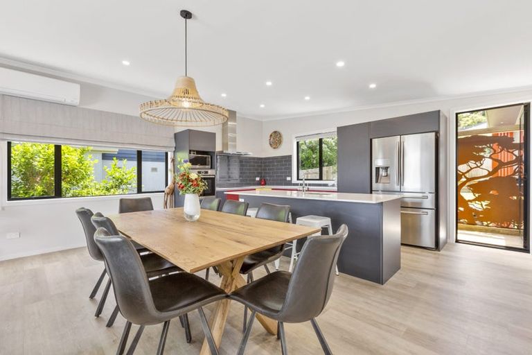 Photo of property in 14 Robertson Street, Raglan, 3225