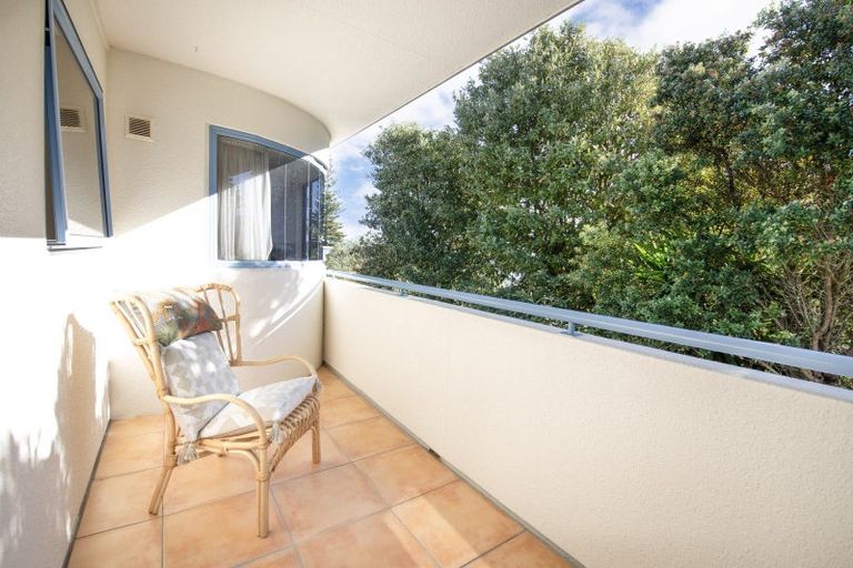 Photo of property in 24c The Esplanade, Westshore, Napier, 4110
