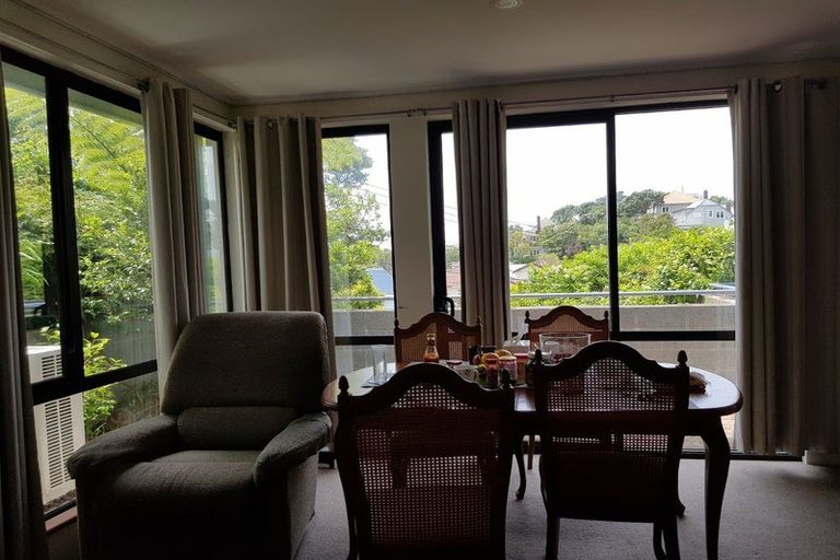 Photo of property in 3a Donald Crescent, Karori, Wellington, 6012