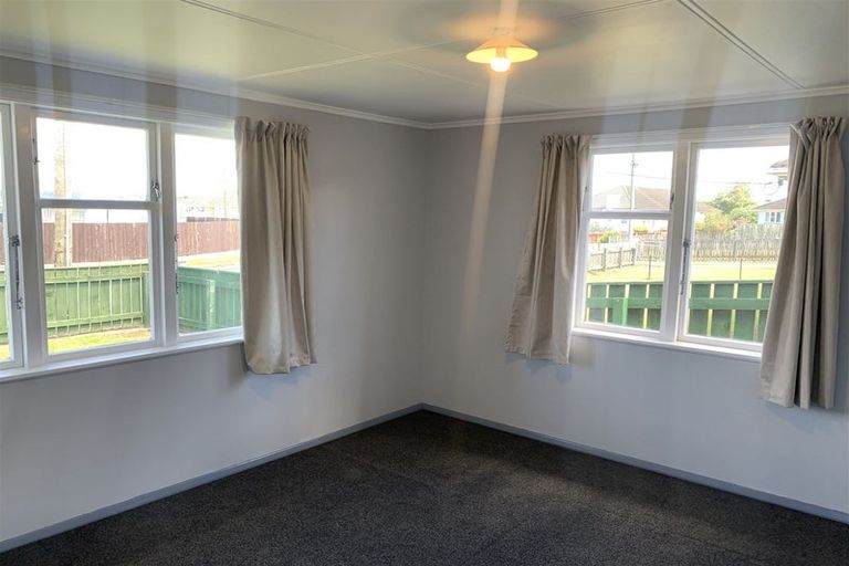 Photo of property in 4 Grant Crescent, Masterton, 5810