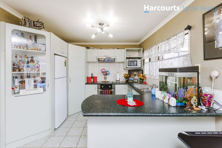 Photo of property in 48 Robert Ross Place, Clendon Park, Auckland, 2103