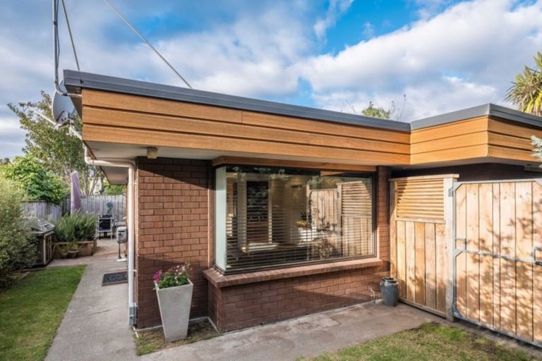 Photo of property in 28 Tutanekai Street, Paraparaumu, 5032