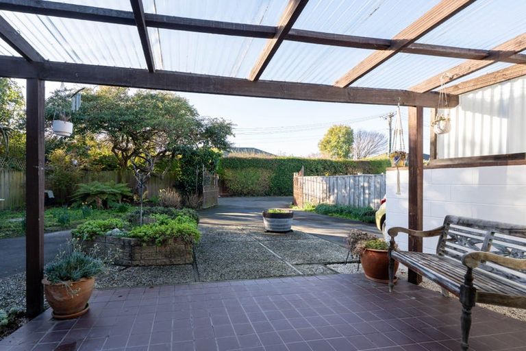 Photo of property in 2/367a Withells Road, Avonhead, Christchurch, 8042