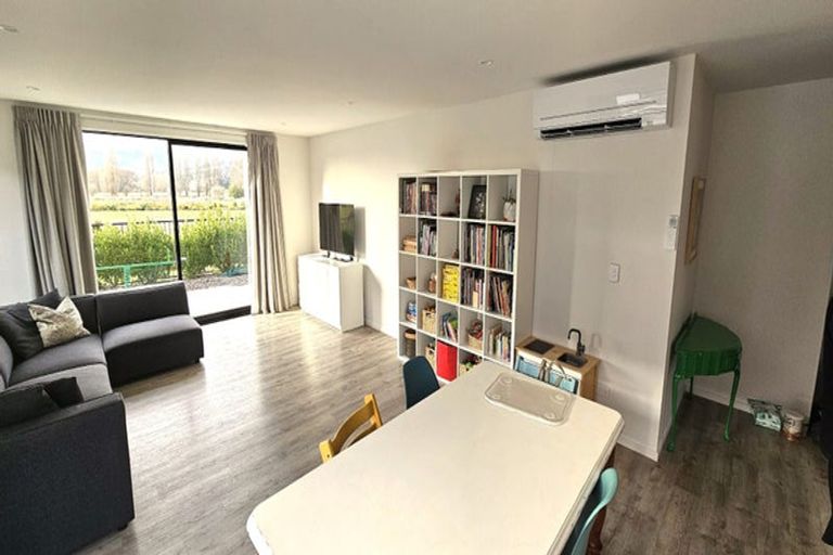 Photo of property in 6 Gisele Crescent, Halswell, Christchurch, 8025