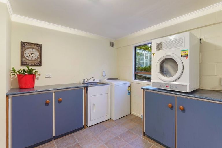 Photo of property in 428 Te Moana Road, Waikanae, 5036