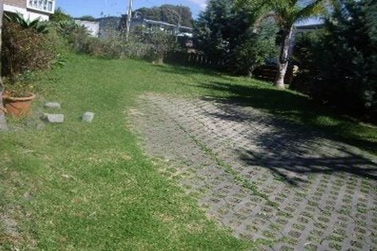 Photo of property in 3 Tudor Place, Mairangi Bay, Auckland, 0630