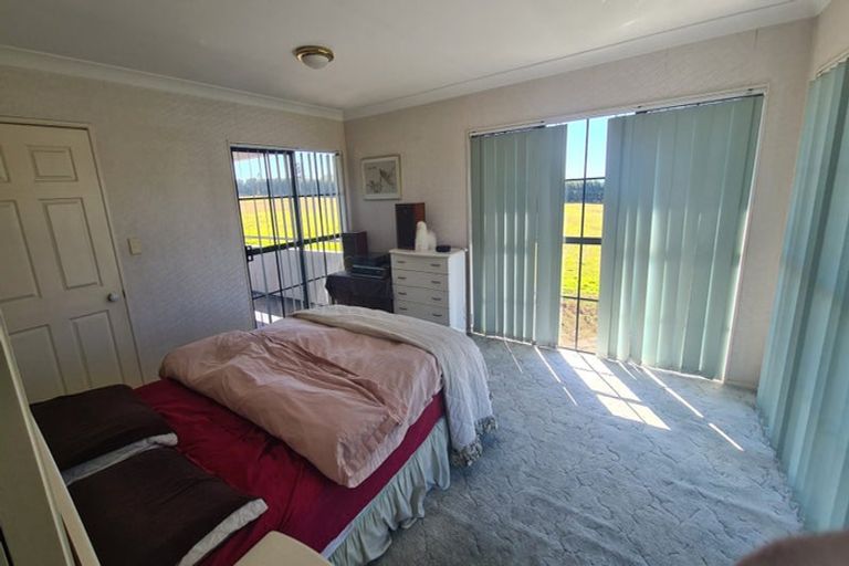 Photo of property in 10 Porterfield Road, Whitford, Howick, 2571