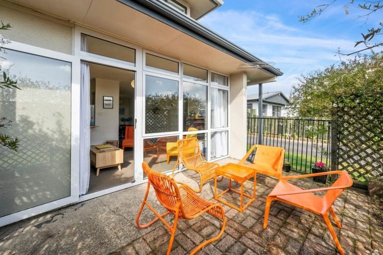 Photo of property in 2/18 Carnot Street, Glenholme, Rotorua, 3010