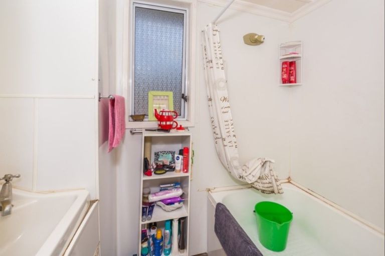 Photo of property in 36 Muapoko Street, Himatangi Beach, Foxton, 4891