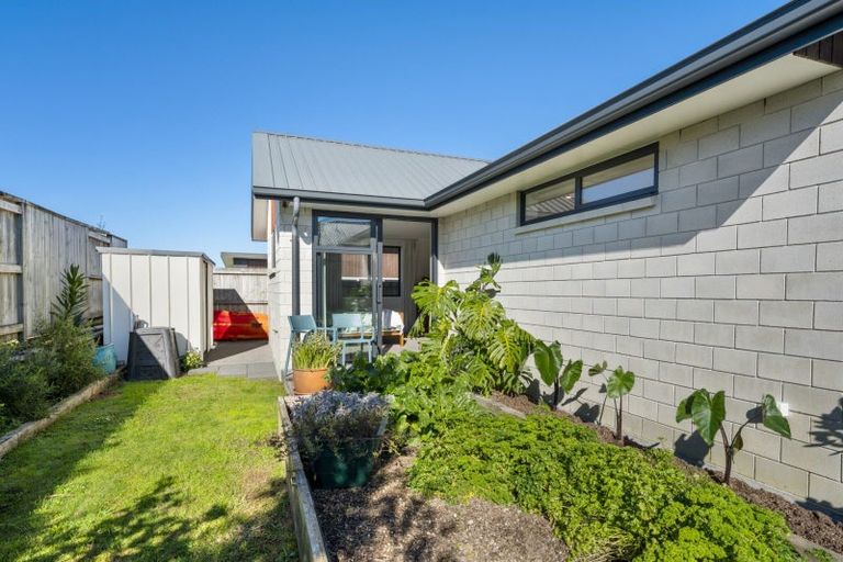 Photo of property in 22 Penetaka Heights, Pyes Pa, Tauranga, 3112