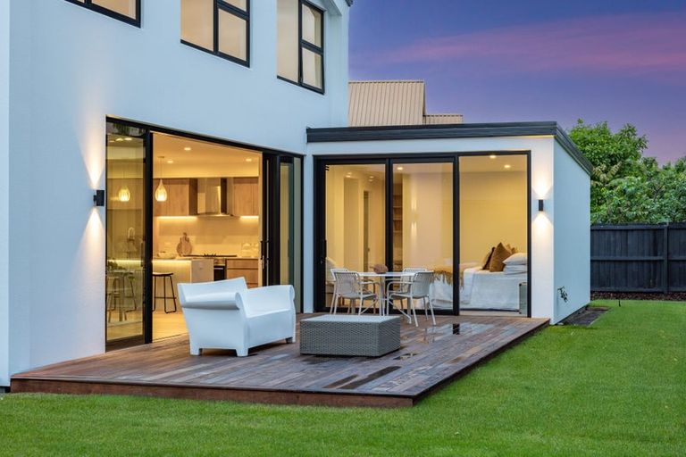 Photo of property in 32 O'connor Place, Burnside, Christchurch, 8053