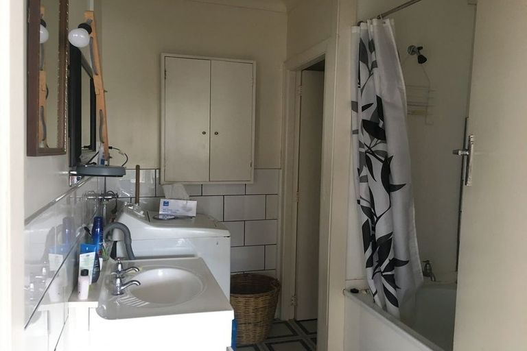 Photo of property in 21a Millward Street, Newtown, Wellington, 6021