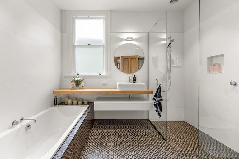 Photo of property in 4 Torless Terrace, Thorndon, Wellington, 6011