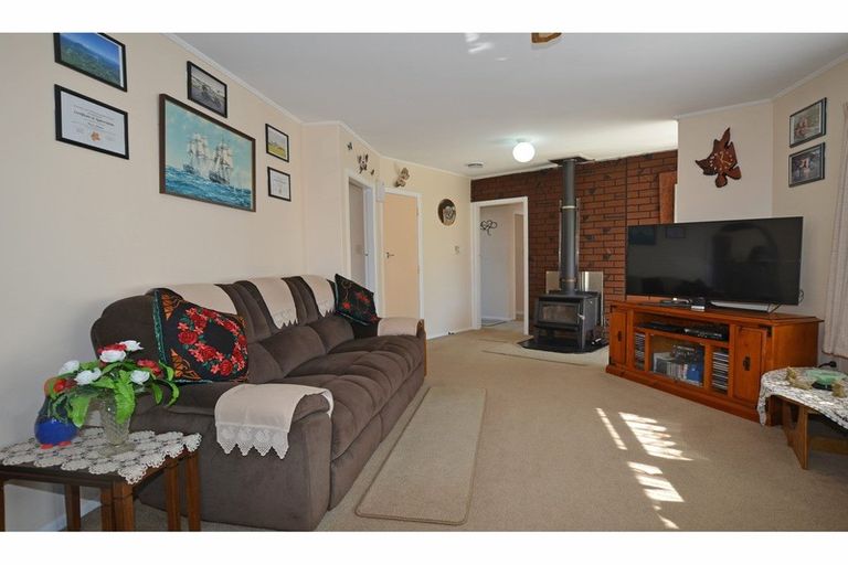 Photo of property in 49 Holyoake Crescent, Kawerau, 3127