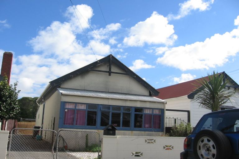 Photo of property in 35 Richmond Street, Petone, Lower Hutt, 5012