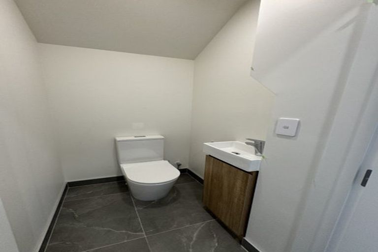 Photo of property in 22d Toru Street, Te Atatu Peninsula, Auckland, 0610