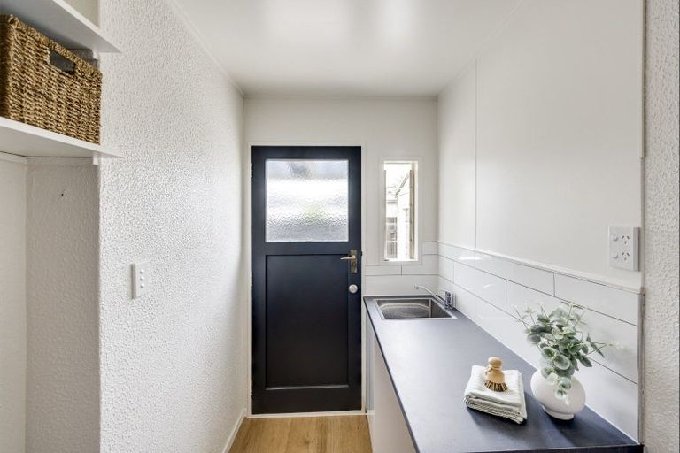 Photo of property in 20 Gebbie Road, Taradale, Napier, 4112