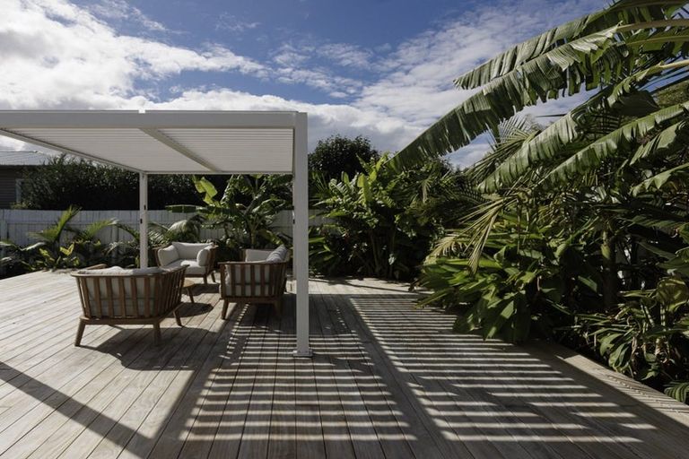 Photo of property in 6 William Street, Mangere East, Auckland, 2024