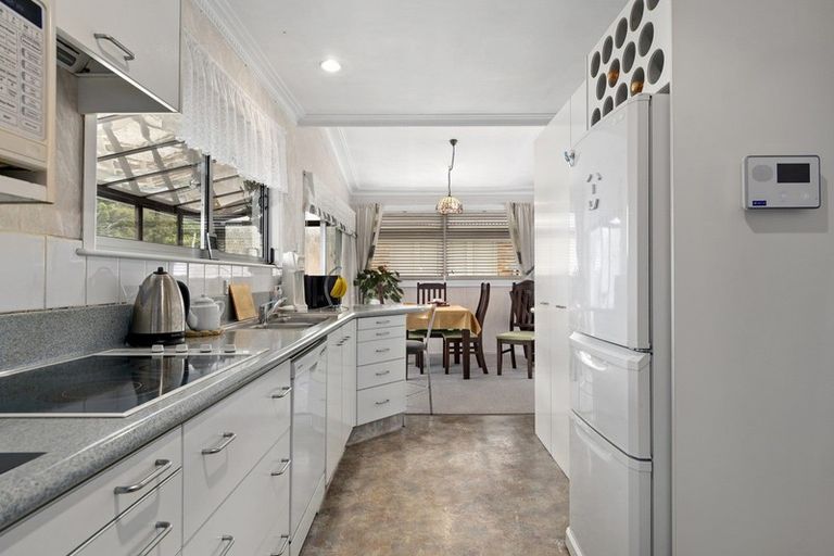 Photo of property in 16 The Drive, Brookfield, Tauranga, 3110