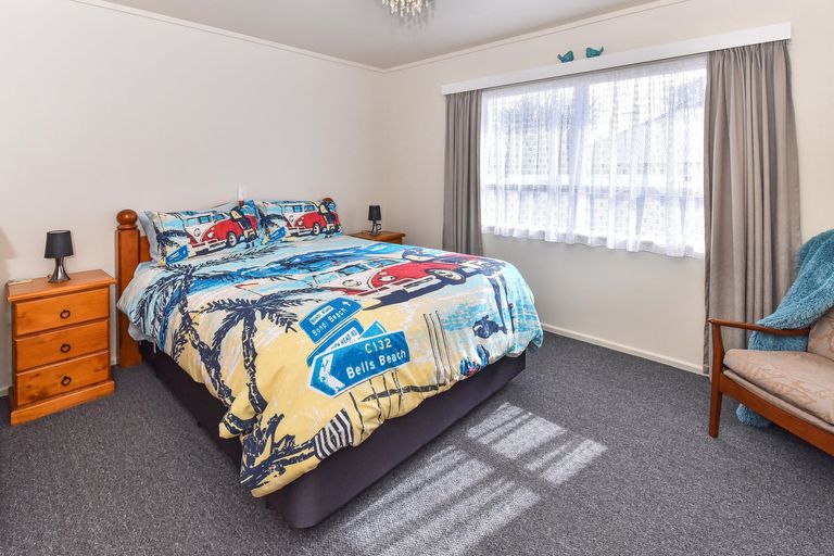 Photo of property in 2b Cliff Road, Papakura, 2110