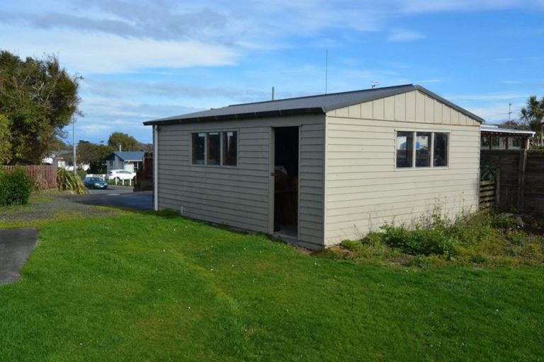 Photo of property in 63 Cunningham Street, Grasmere, Invercargill, 9810