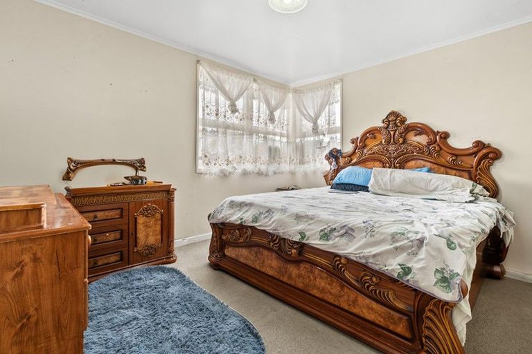 Photo of property in 17 Oxford Road, Manurewa, Auckland, 2102