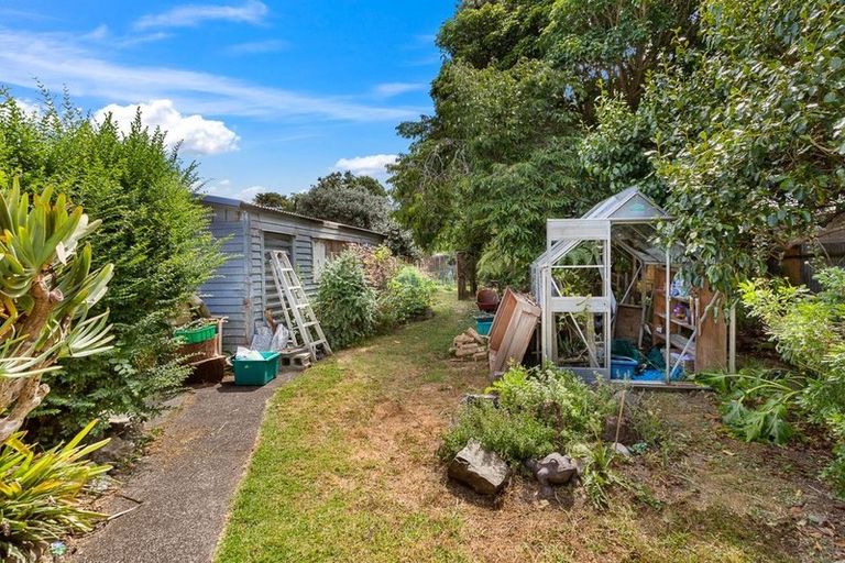 Photo of property in 27 Ranui Station Road, Ranui, Auckland, 0612