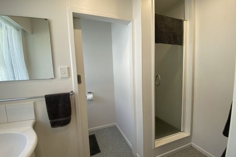 Photo of property in 3d Peckham Grove, Tawa, Wellington, 5028