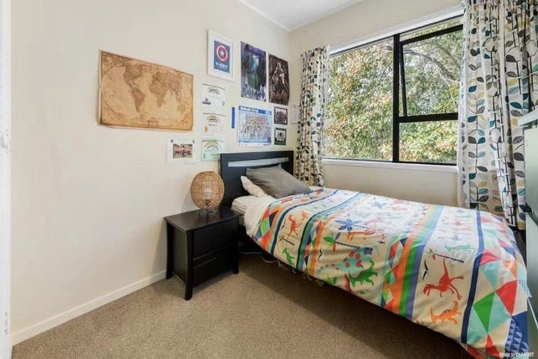 Photo of property in 8 Midgley Road, West Harbour, Auckland, 0618