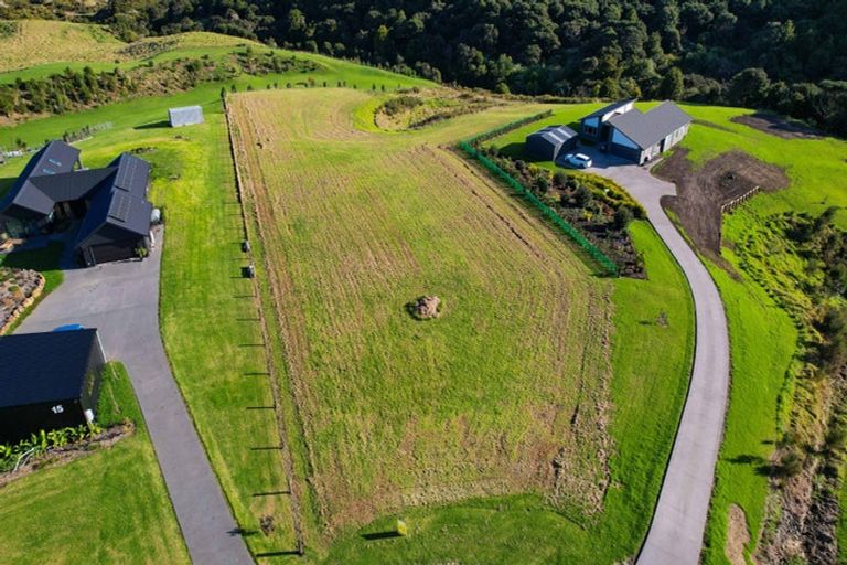 Photo of property in 17 Fernbird Grove, Kerikeri, 0294