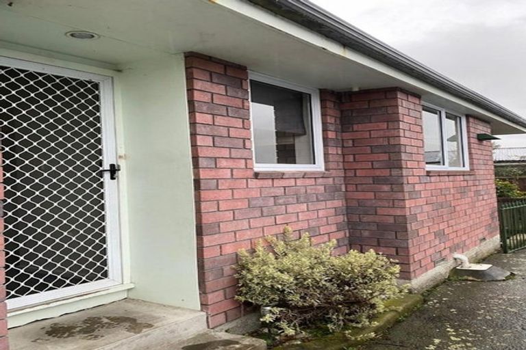 Photo of property in 2/59a Mackworth Street, Woolston, Christchurch, 8062