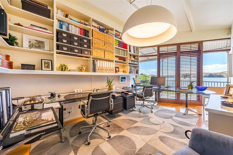 Photo of property in 360 Paremata Road, Whitby, Porirua, 5381