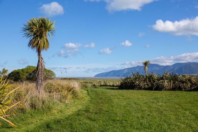 Photo of property in 97 Lake Ferry Road, Lake Ferry, Featherston, 5772