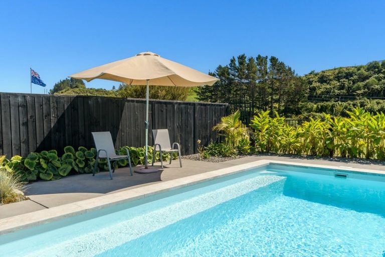 Photo of property in 95 Awataha Crescent, Pyes Pa, Tauranga, 3110