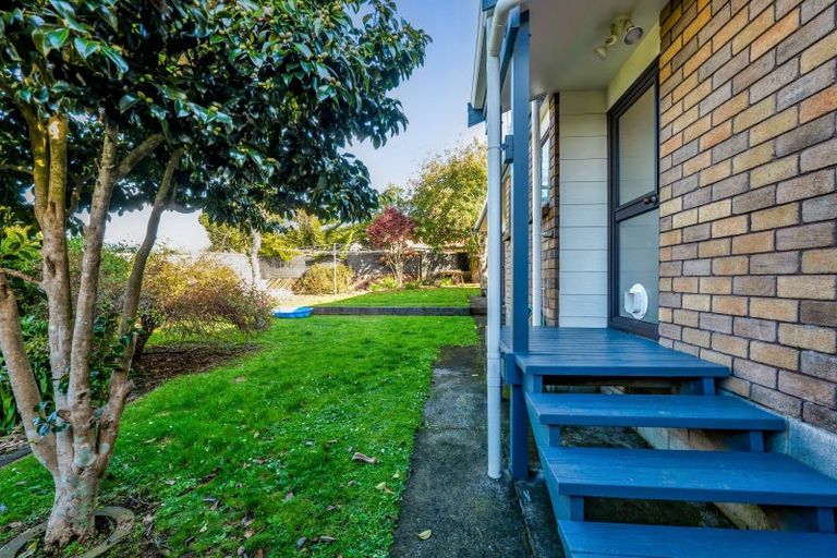 Photo of property in 24 Poplar Grove, Whalers Gate, New Plymouth, 4310